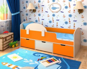 Кровать Малыш-мини с бортиком Дуб молочный/Оранжевый в Мирном - mirnyj.katalogmebeli.com | фото